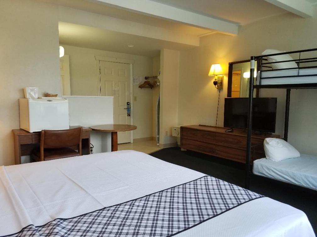 Travelodge By Wyndham Lake George Ny Экстерьер фото