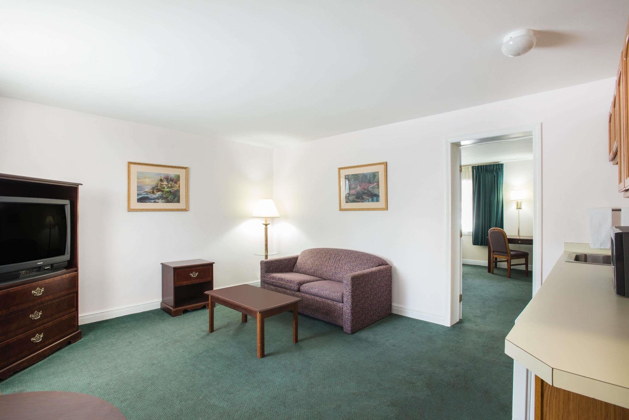 Travelodge By Wyndham Lake George Ny Экстерьер фото