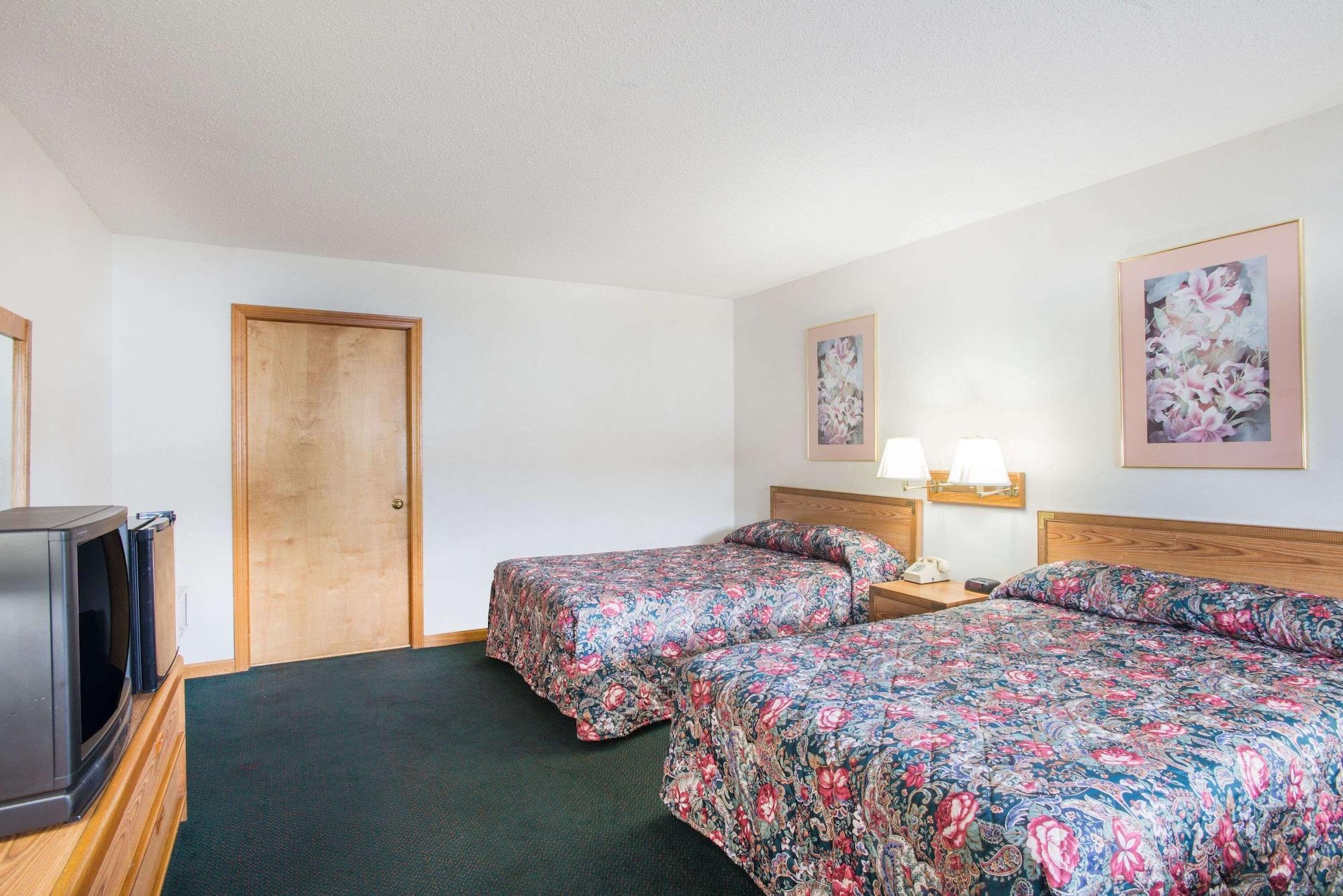 Travelodge By Wyndham Lake George Ny Экстерьер фото